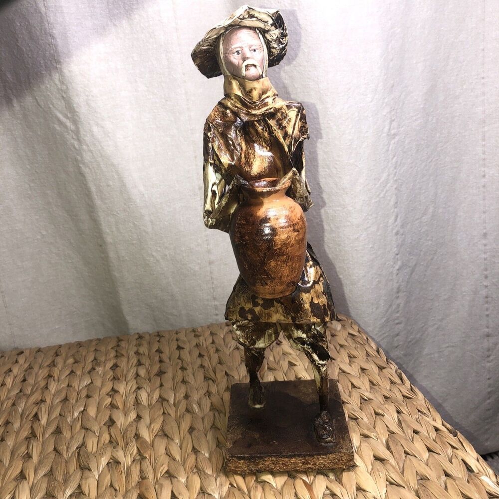 VINTAGE MEXICAN PAPER MACHE FOLK ART HAND MADE FIGURES COLLECTIBLE ART